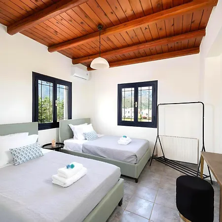 Grey Grand Private Pool Ханья