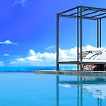 Grey Grand Private Pool *