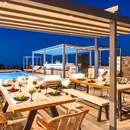 Grey Grand Private Pool Chania (Crete)