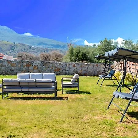 Grey Grand Private Pool חאניה