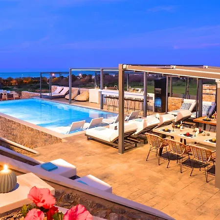 Grey Grand Private Pool *