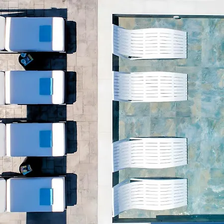 Grey Grand Private Pool חאניה