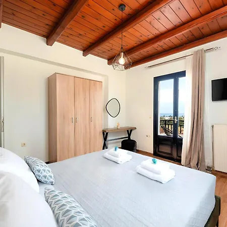 Grey Grand Private Pool