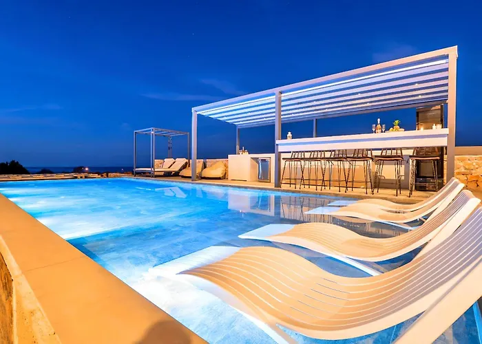 Vila Grey Grand Private Pool