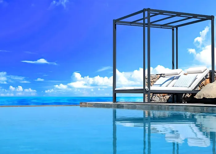 Grey Grand Private Pool *