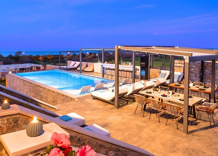 Grey Grand Private Pool *