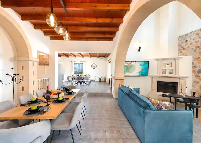 Grey Grand Private Pool * 하니아